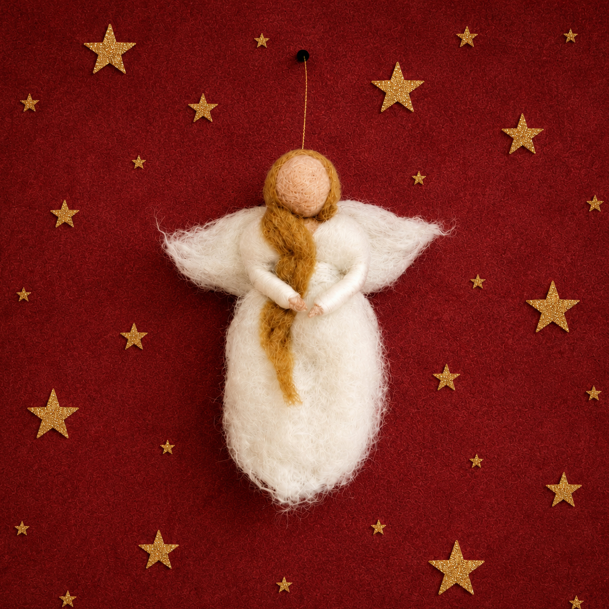 XM-01-ANGWOOL_SFEER Engel wolvilt
